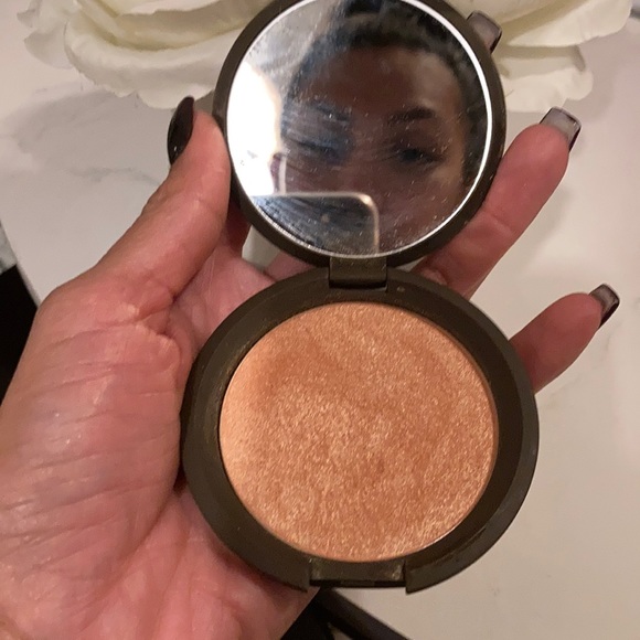 BECCA shimmering skin perfector - Picture 2 of 4